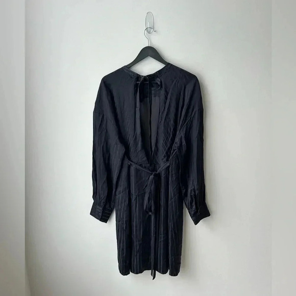 Aritzia Wilfred Silk Striped Mini Dress Navy Blue Tie Waist Long Sleeve Size L - Picture 9 of 15